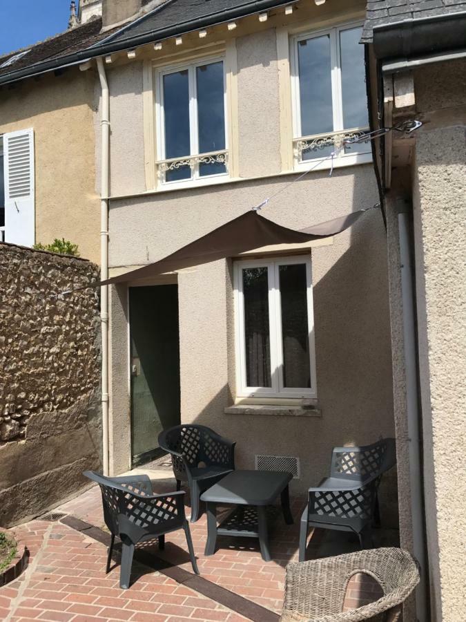 Appartement Au Coeur De Vendome Exterior photo