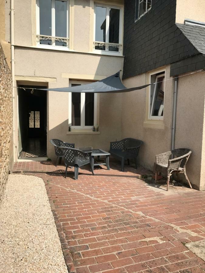 Appartement Au Coeur De Vendome Exterior photo